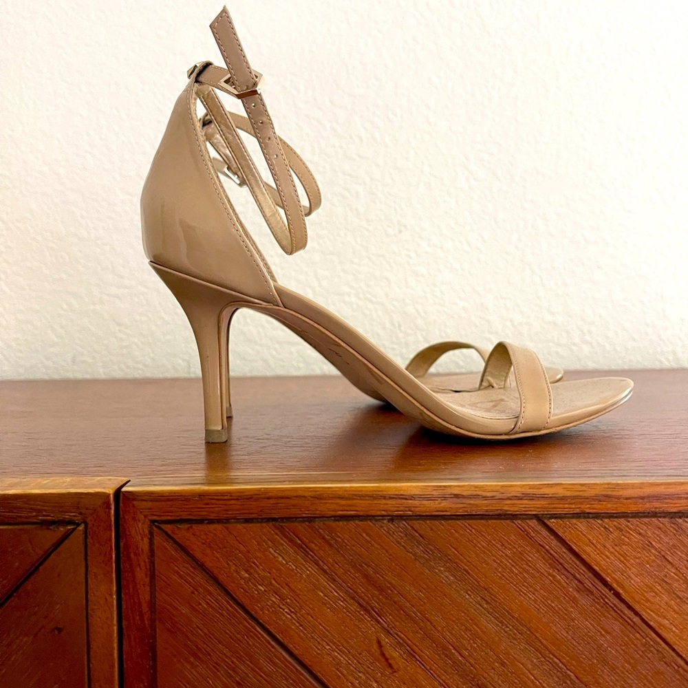Sam Edelman patent nude heels. 10M